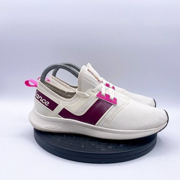 New Balance Women’s Nergize Sport Sneaker Size 8 - Picture 2 of 11